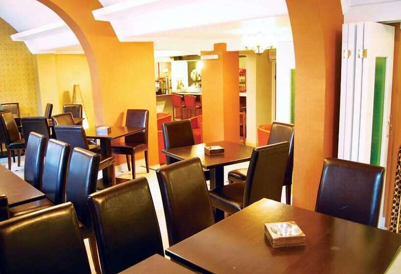 Отель Kosmopolit