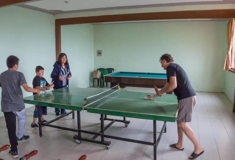 Отель La Belle Vue Lodge