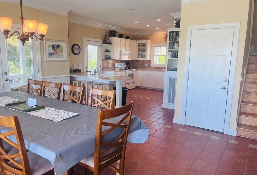 ホテル Lazy Days   6 Br Home