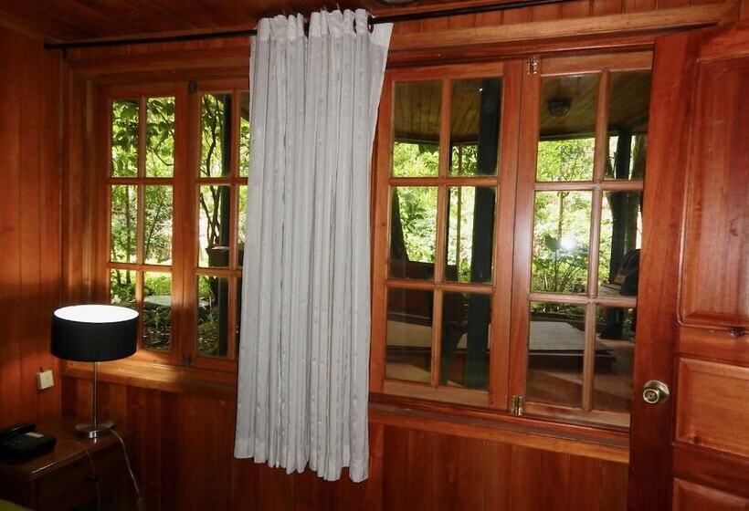 酒店 Los Quetzales Ecolodge & Spa