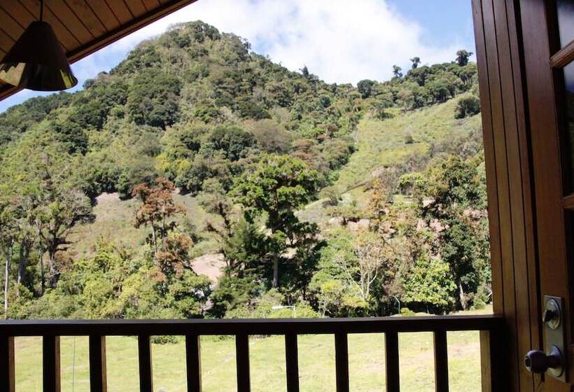 בית מלון כפרי Los Quetzales Ecolodge & Spa