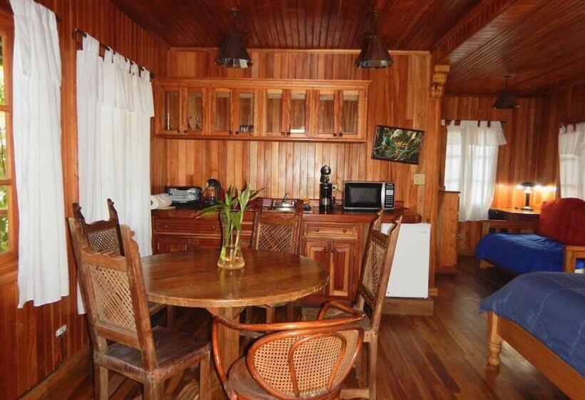 בית מלון כפרי Los Quetzales Ecolodge & Spa