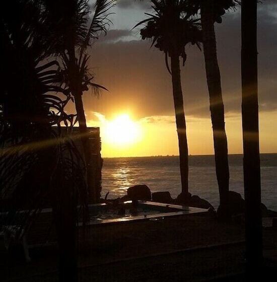 Отель Mancora Bay