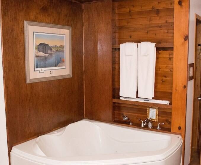 酒店 Mayflower Inn And Adventures