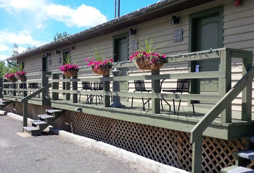 فندق Nature S Inn Kenora