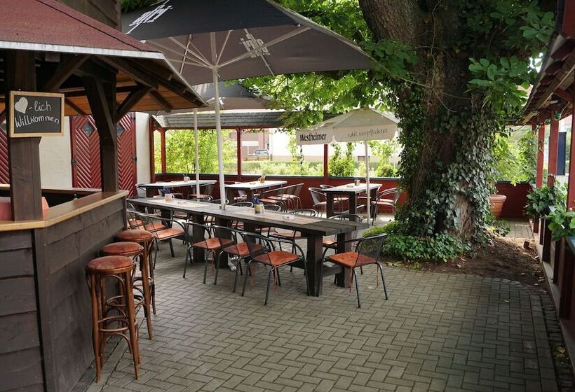 Отель Neue Post