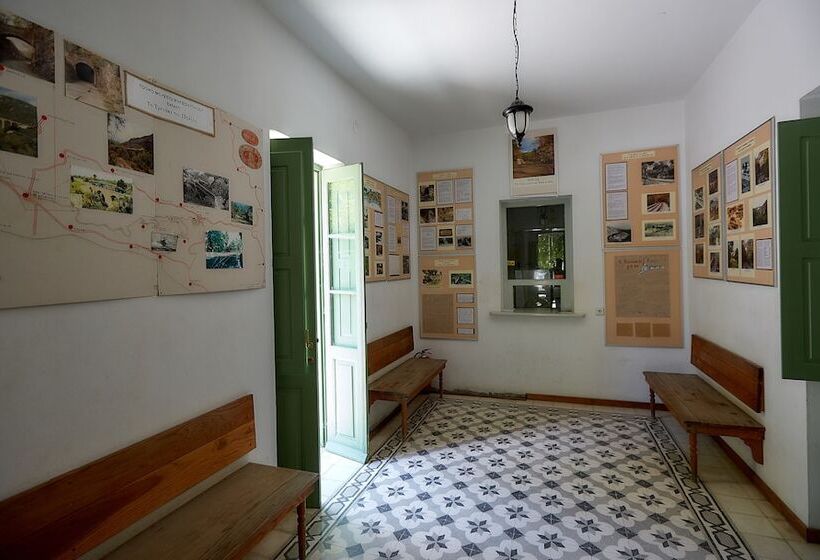 בית מלון כפרי Palios Stathmos