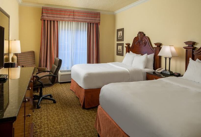 בית מלון כפרי Paragon Casino Resort