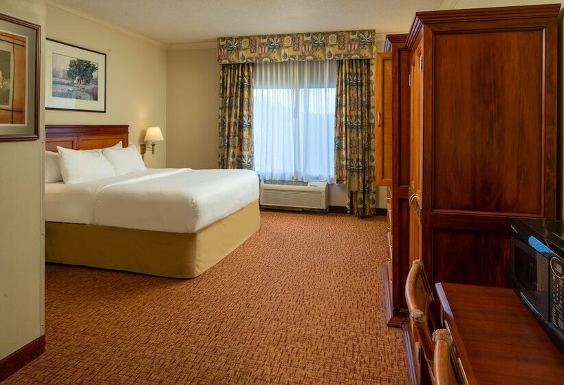 בית מלון כפרי Paragon Casino Resort