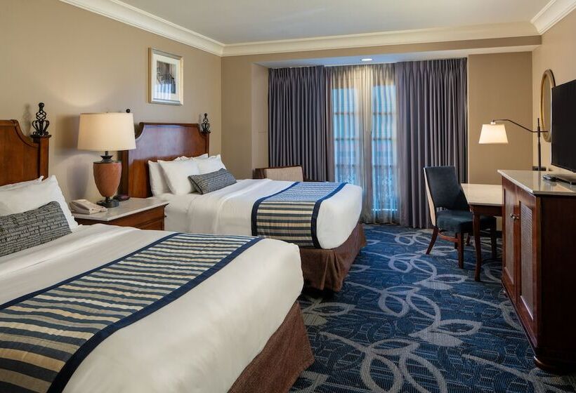 בית מלון כפרי Paragon Casino Resort