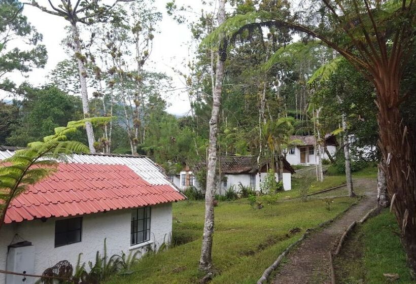 فندق Posada Montaña Del Quetzal