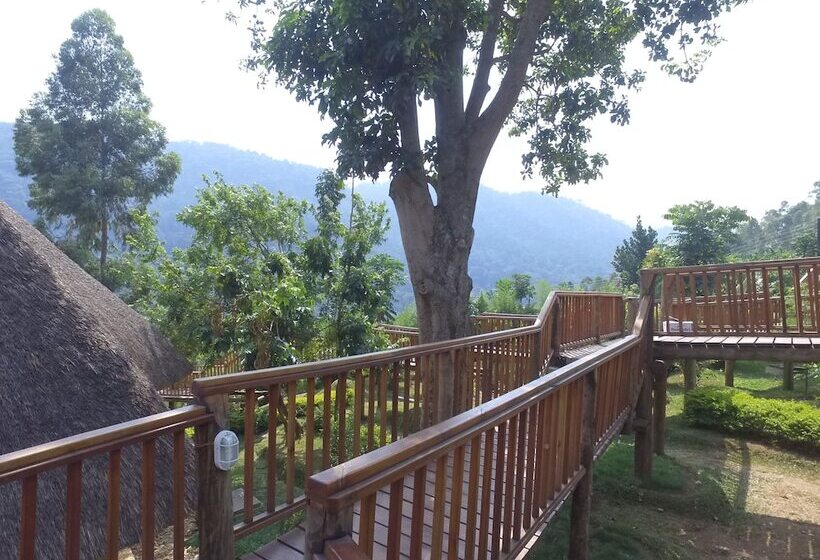 هتل Rafiki Safari Lodge Bwindi