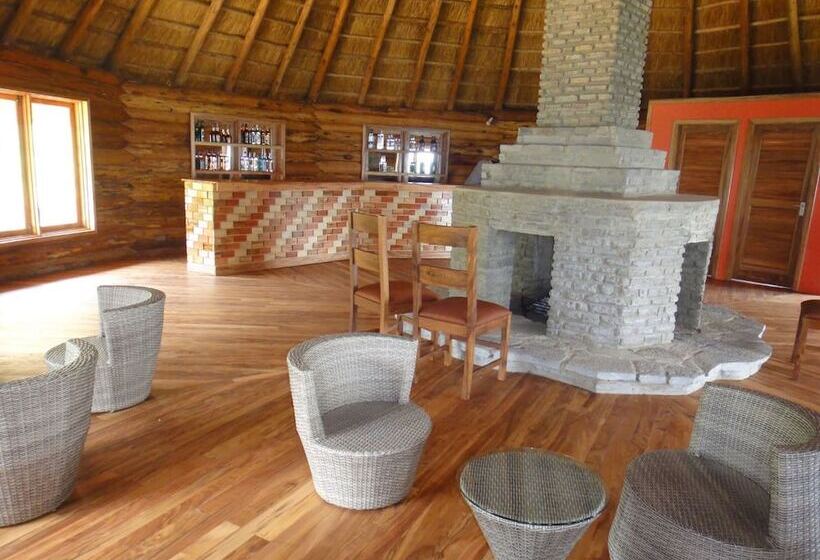 هتل Rafiki Safari Lodge Bwindi