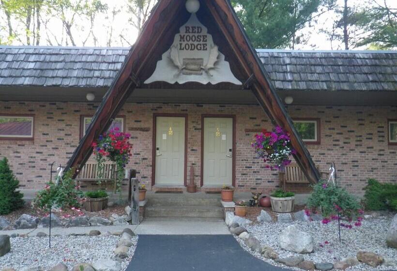 فندق Red Moose Lodge