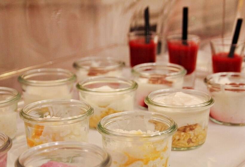 فندق & Restaurant Menge