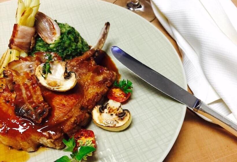 فندق & Restaurant Menge