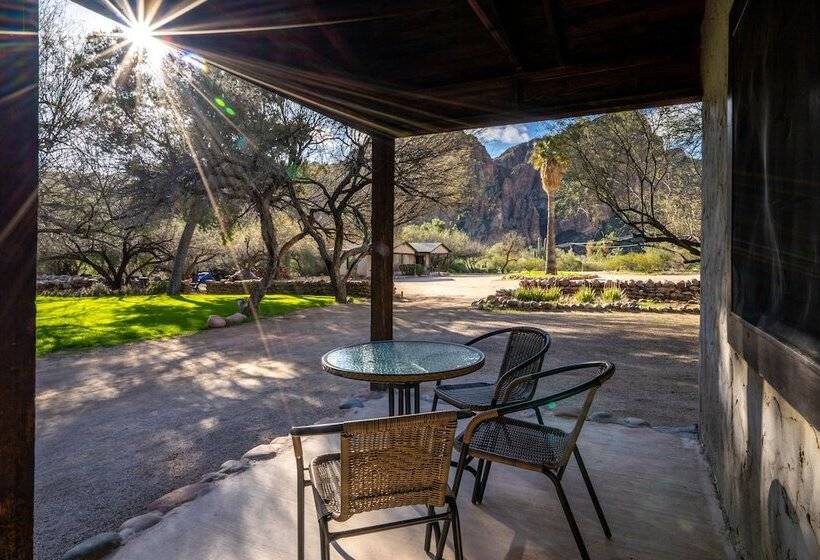 فندق ريفى Saguaro Lake Ranch