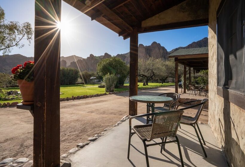 فندق ريفى Saguaro Lake Ranch