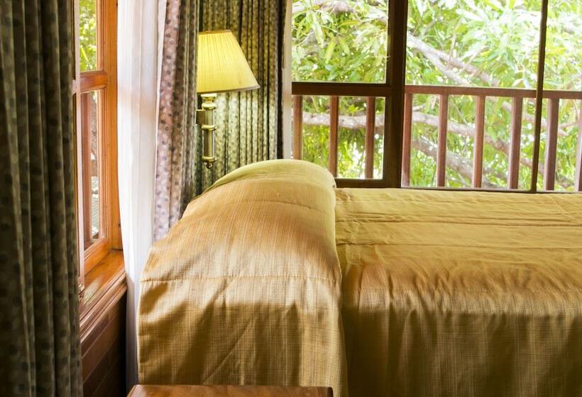 فندق Santa Elena Lodge