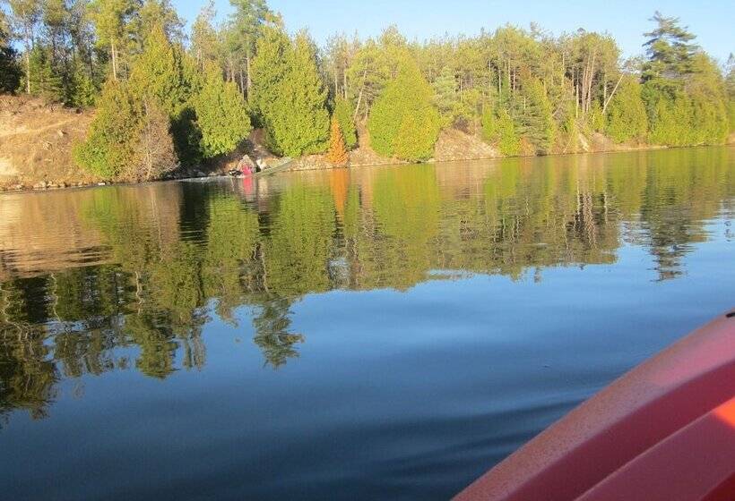 فندق Sauble River Marina And Lodge Resort