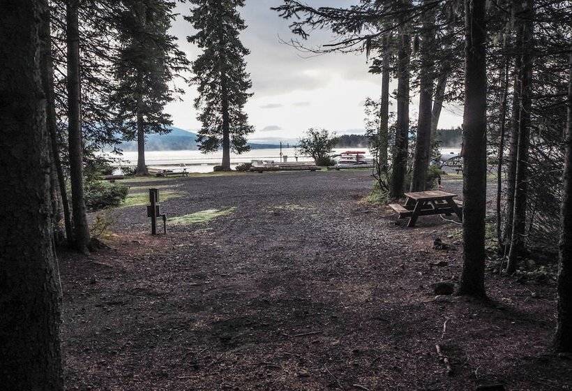 호텔 Shelter Cove Resort & Marina