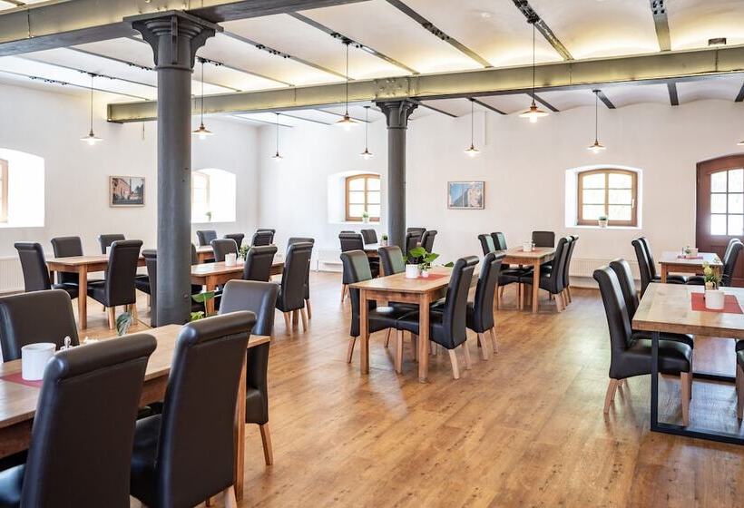 בית מלון כפרי Stanglbräu