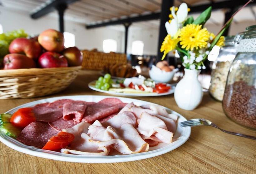 בית מלון כפרי Stanglbräu