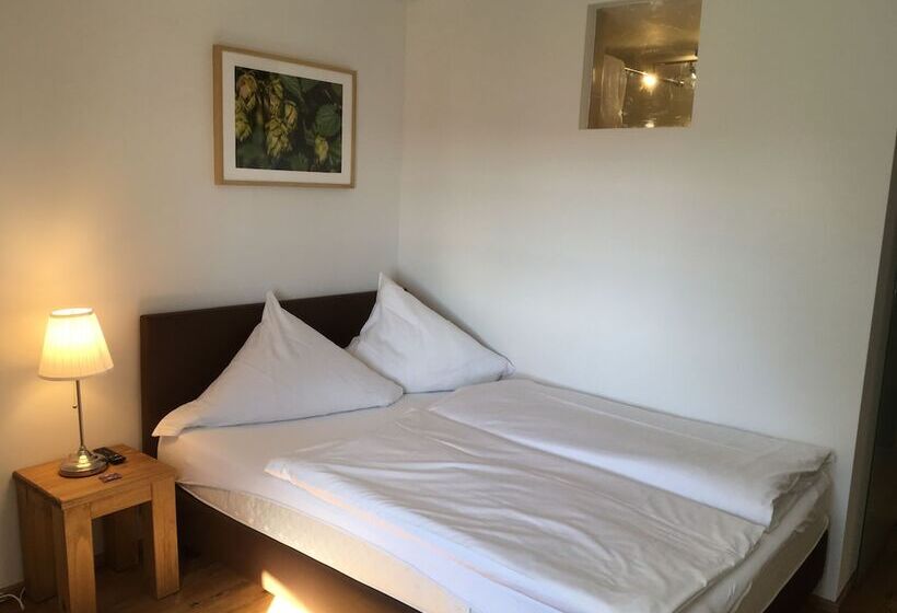 בית מלון כפרי Stanglbräu