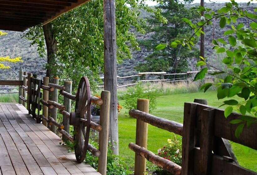 ホテル Sundance Guest Ranch