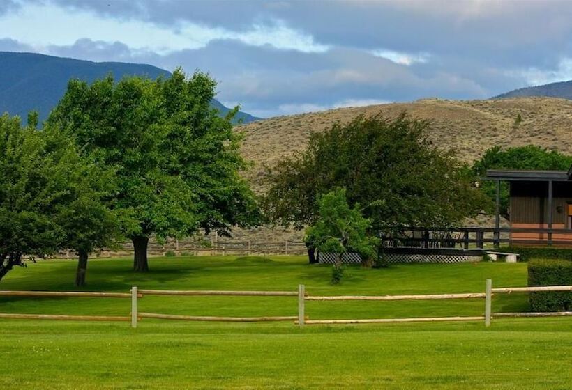 ホテル Sundance Guest Ranch