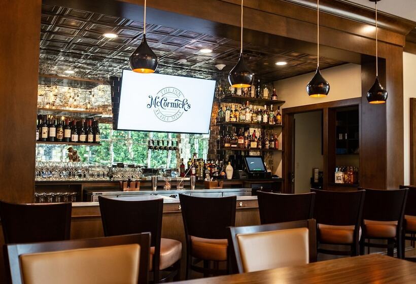 فندق The Inn At Ole Miss