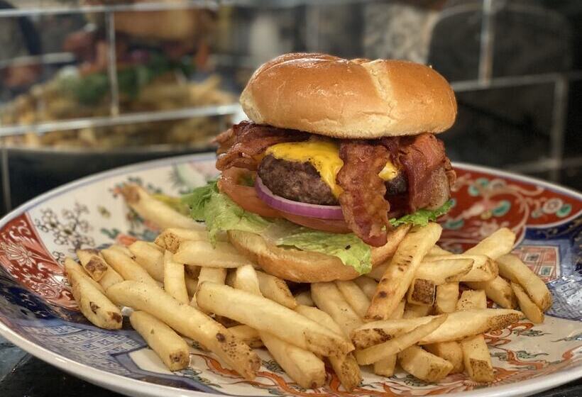 فندق The Inn At Ole Miss