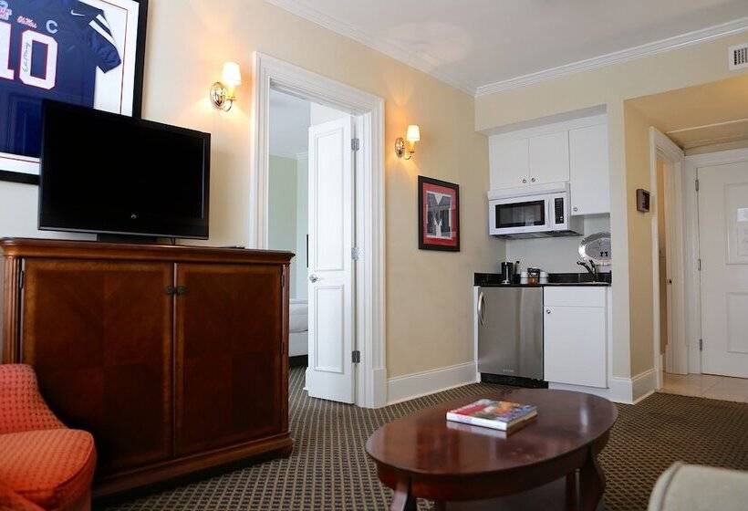 فندق The Inn At Ole Miss