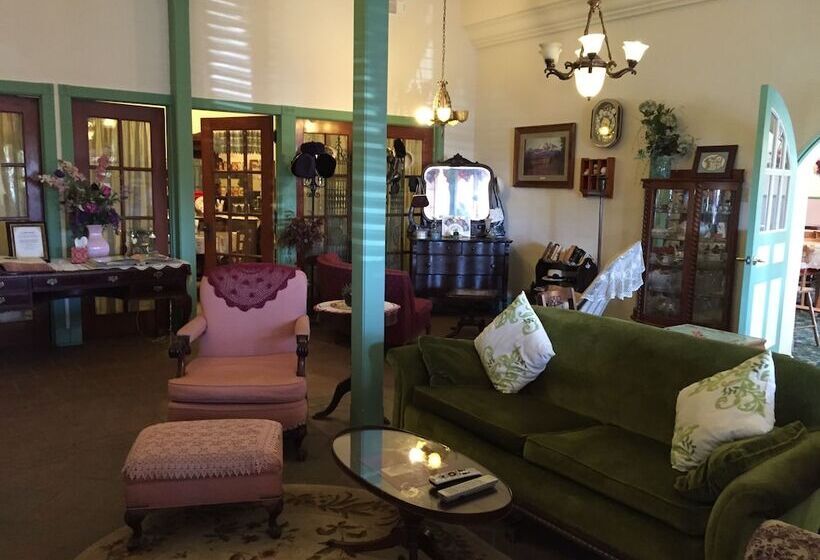 בית מלון כפרי The Pallmer Inn