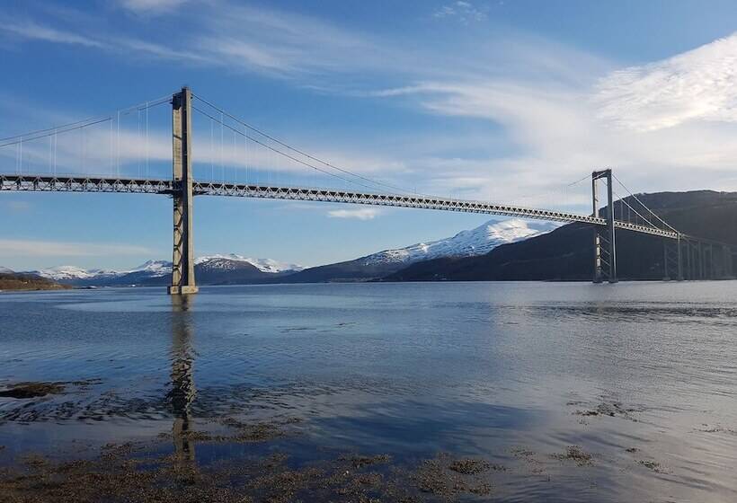 호텔 Tjeldsundbrua Camping