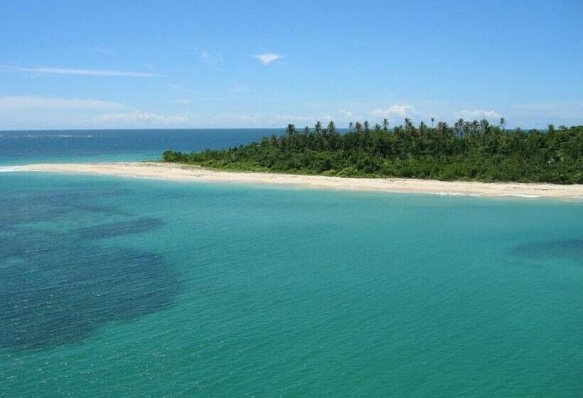 فندق Urraca Monkey Island Eco Resort