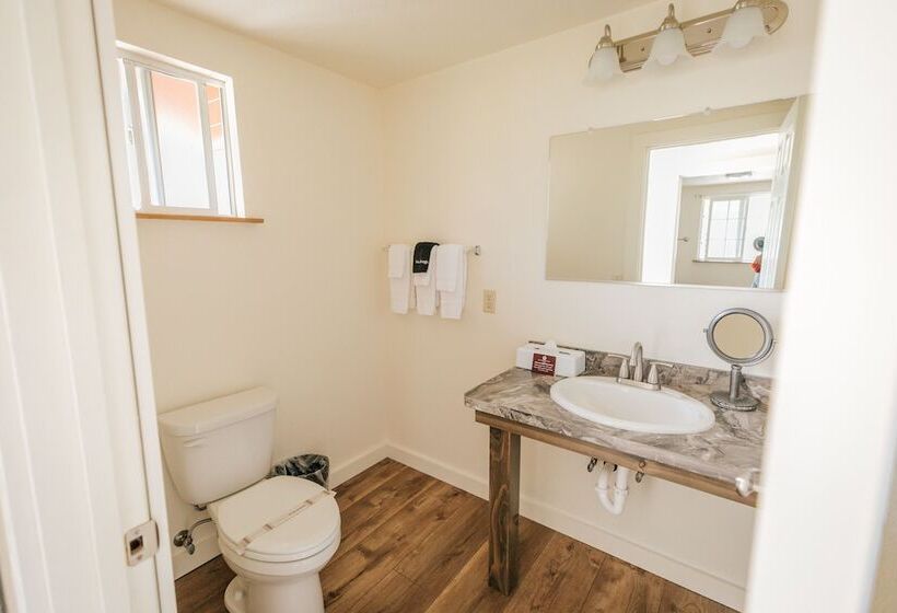 ホテル View Crest Lodge