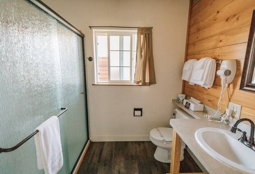 ホテル View Crest Lodge