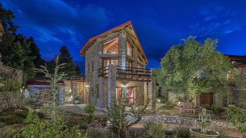 בית מלון כפרי Vip Chalet 4 Seasons