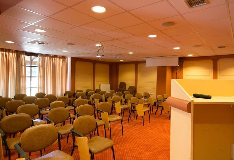 בית מלון כפרי Vitina House