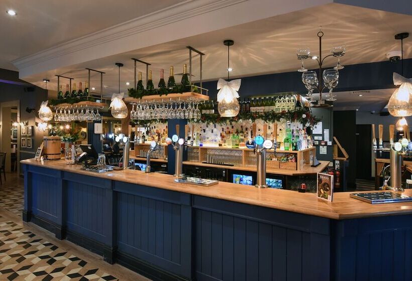 Отель Waterside