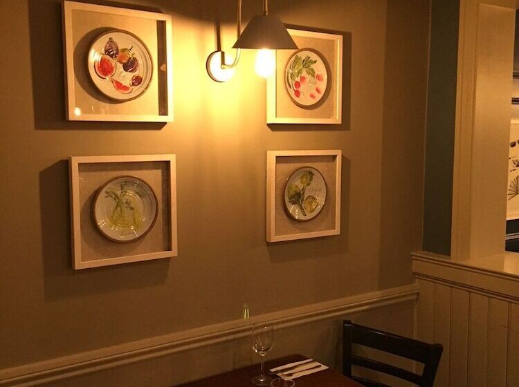 Отель Waterside