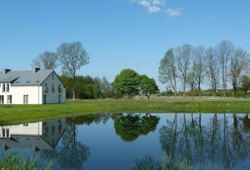 בית מלון כפרי Zamek Janów Podlaski