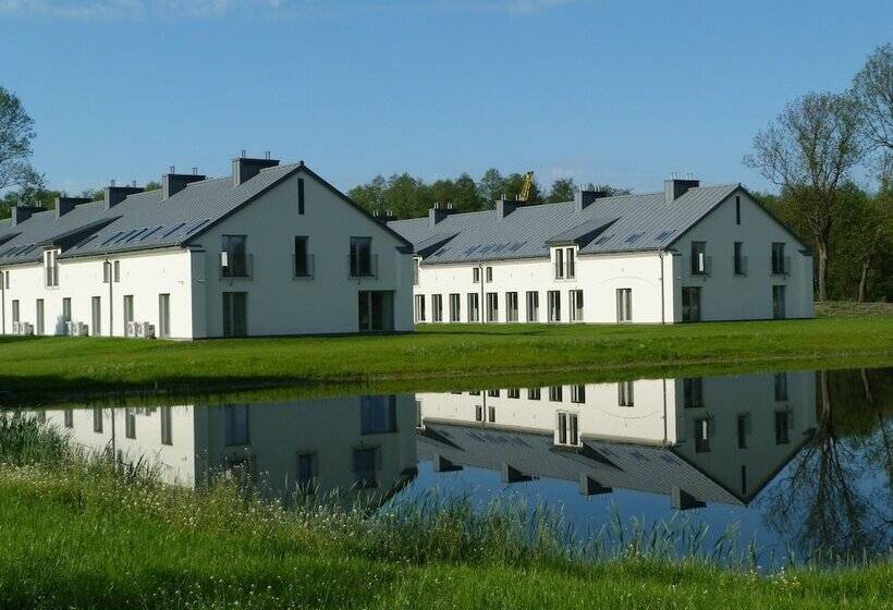 בית מלון כפרי Zamek Janów Podlaski