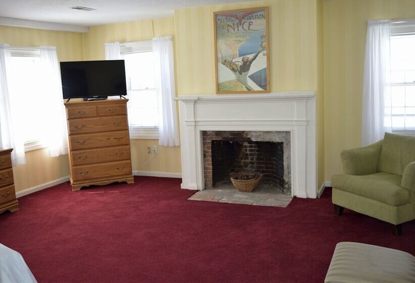 Hunters Grille And Tap At The Grafton Inn