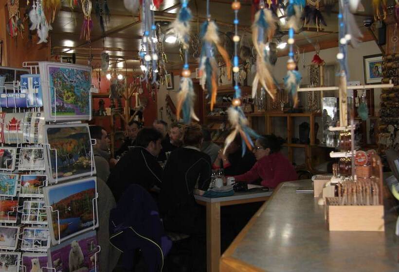 L Auberge Refuge Du Trappeur Inn