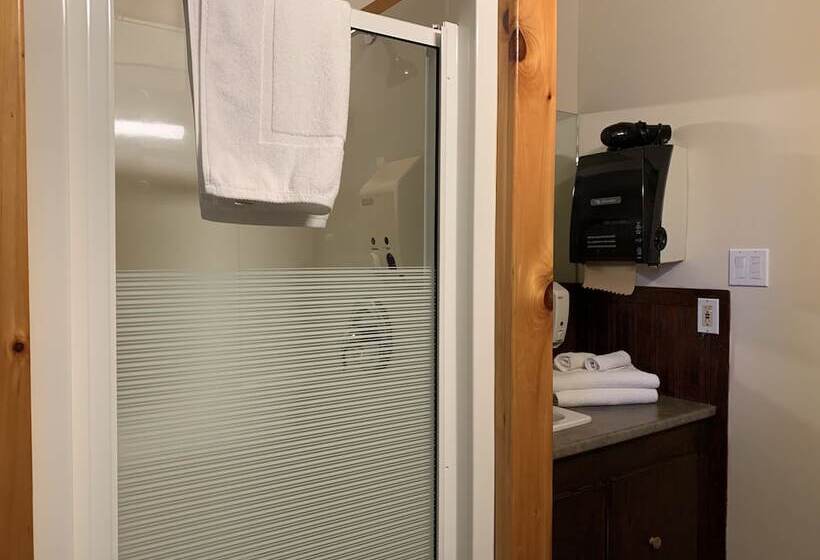 L Auberge Refuge Du Trappeur Inn