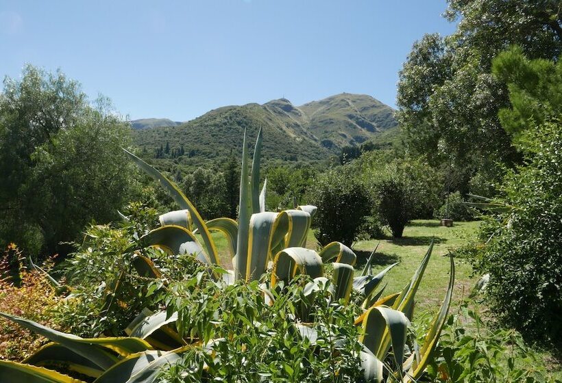 La Morada Hostal De Montaña