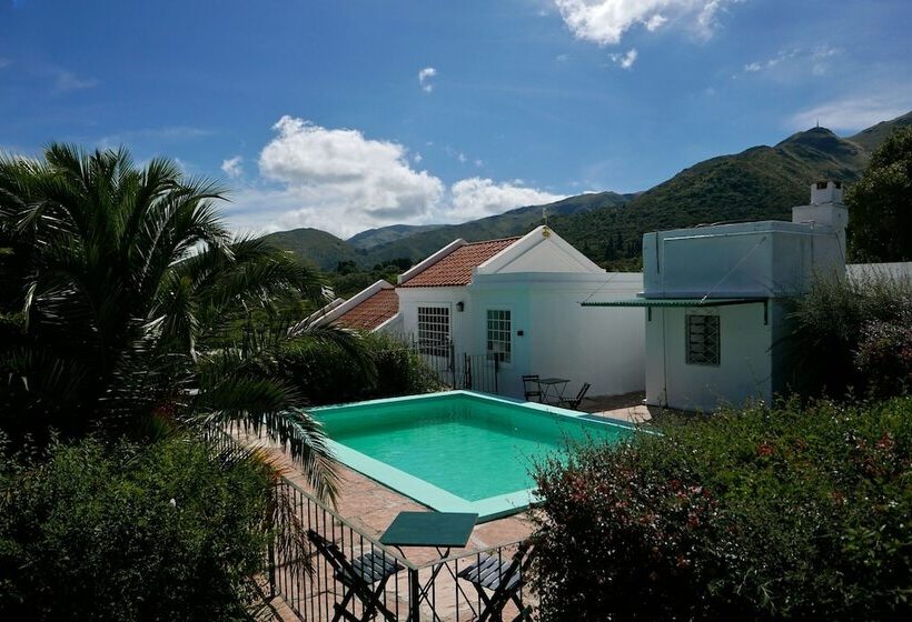 La Morada Hostal De Montaña