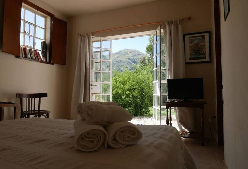 La Morada Hostal De Montaña